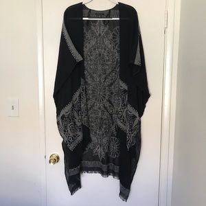 AEO Medallion Kimono